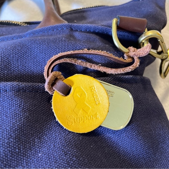 R. Riveter Navy Blue Carry All Canvas Leather Tote Bag Purse - Picture 3 of 9